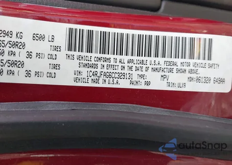 2012 Jeep Grand Cherokee Laredo z USA, uszkodzony, nr VIN 1C4RJFAG6CC329131